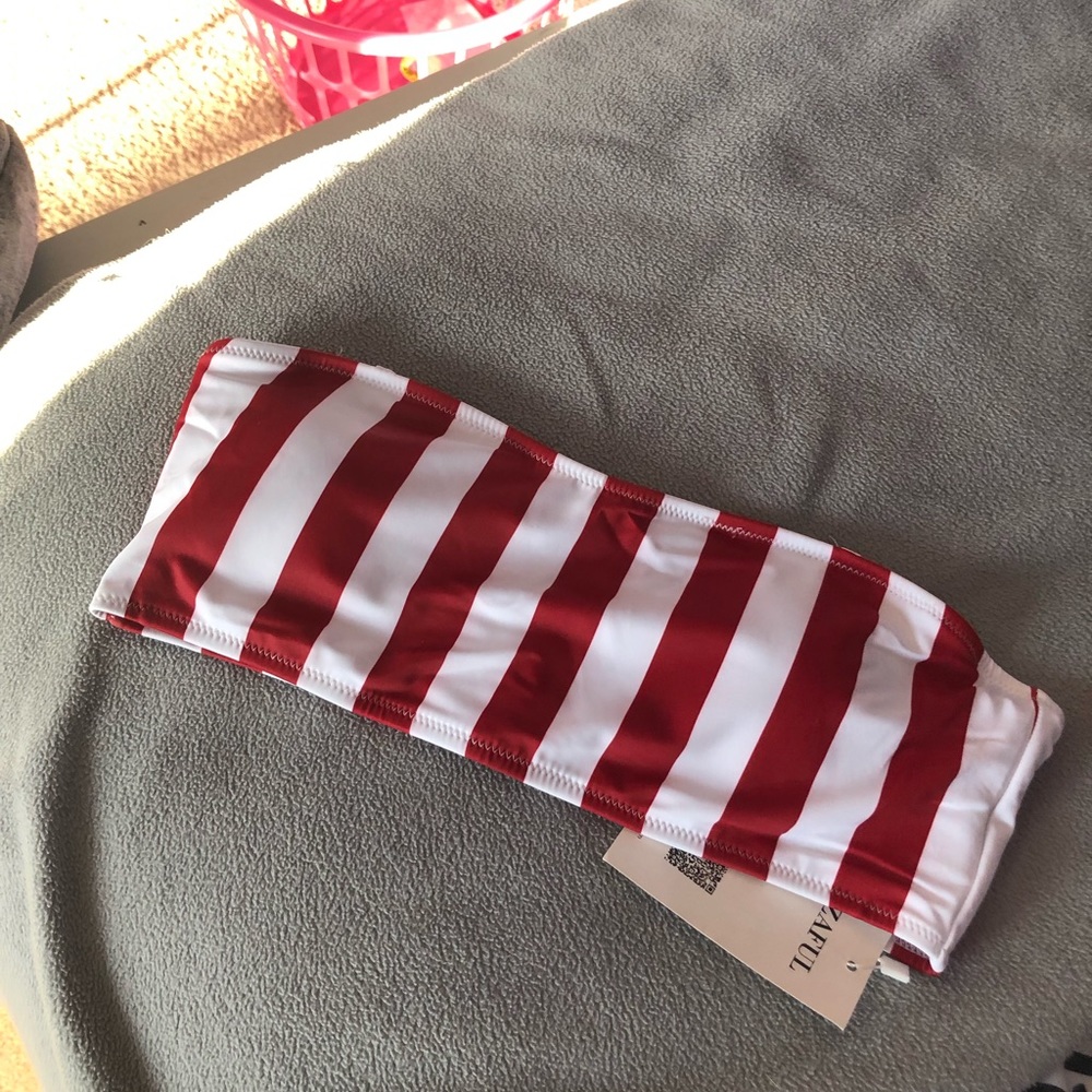 ZAFUL red & white striped bikini top